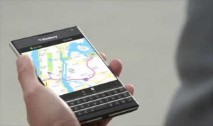 blackberry-passport-vs-iphone-6-screen