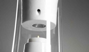 اسپیکر و شمع و موسیقی