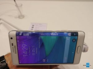 Galaxy Note Egde-07
