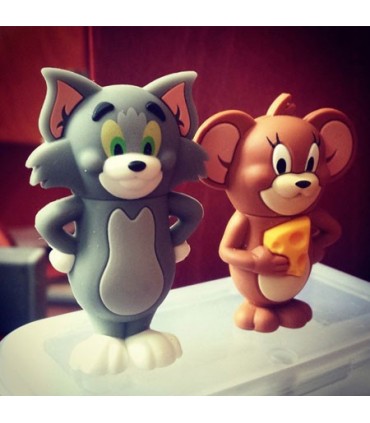 فلش مموری امتک 8 گیگابایت Tom