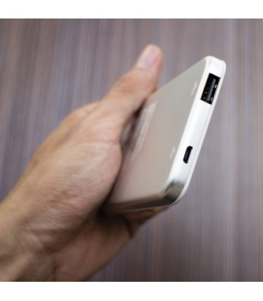 پاور بانک ای دیتا 4200 میلی آمپر PV100